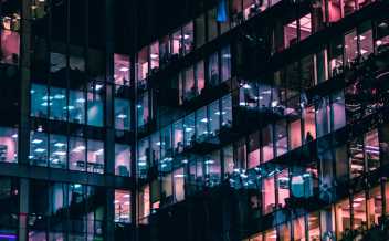 Grand theories from sociology provide important key take-aways for management practitioners on how to lead and develop organizations.